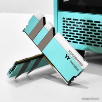 Оперативная память Thermaltake ToughRam RGB 2x8ГБ DDR4 3600 МГц RG27D408GX2-3600C18A в Бобруйске