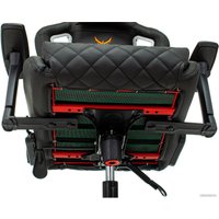 Игровое (геймерское) кресло Knight Outrider (черный/оранжевый)