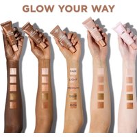 Декоративная косметика для лица L'Oreal Lumi Glotion тон 902 AA852102 (40мл)