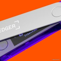 Аппаратный криптокошелек Ledger Nano X (фиолетовый)
