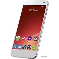 Телефон ZTE Blade S6