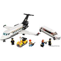 Конструктор LEGO City 60102 Служба аэропорта для важных клиентов