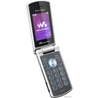 Кнопочный телефон Sony Ericsson W508 Walkman