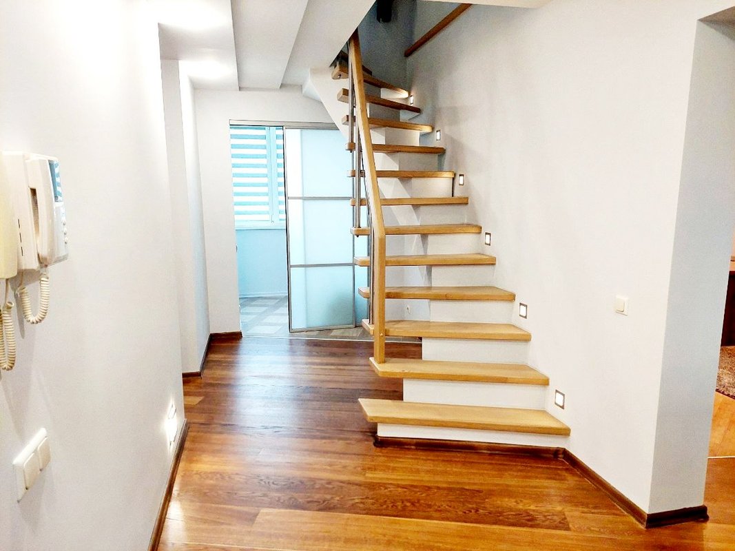5 rooms, Минск