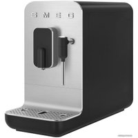 Кофемашина Smeg BCC02BLMEU