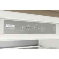 Холодильник Whirlpool WH SP70 T121