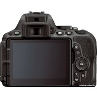 Зеркальный фотоаппарат Nikon D5500 Body