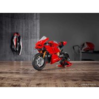 Конструктор LEGO Technic 42107 Ducati Panigale V4 R