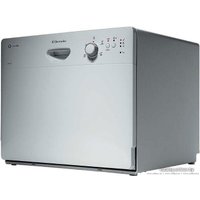 Отдельностоящая посудомоечная машина Electrolux ESF2420
