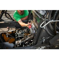 Трещотка Milwaukee M12 FUEL M12FHIR38LR-0 4933480791 (без АКБ)