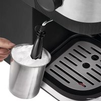 Рожковая кофеварка Kitfort KT-771