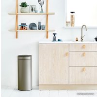 Мусорное ведро Brabantia Touch Bin New 30 л (платиновый)