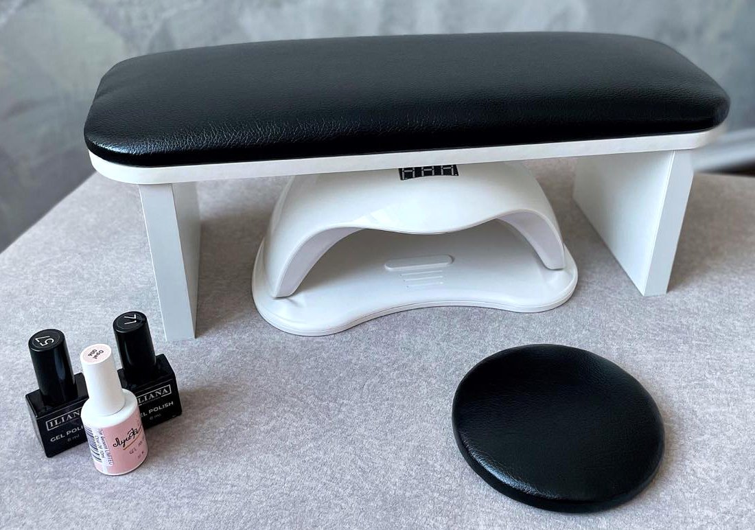 

Подставка для маникюра ОМурМебель Прямая №3 009 (черный)