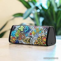 Беспроводная колонка Mifa A10 (граффити/черный)