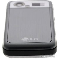 Кнопочный телефон LG GX200