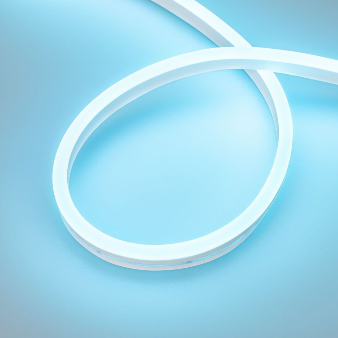 

Гибкий неон Arlight 10W/m 120LED/m 2835SMD голубой 5M AURORA-PS-A120-16x8mm 24V Azure 036688