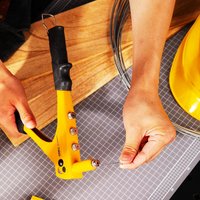 Заклепочник Deli EDL236910