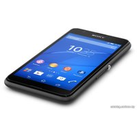 Телефон Sony Xperia E4g