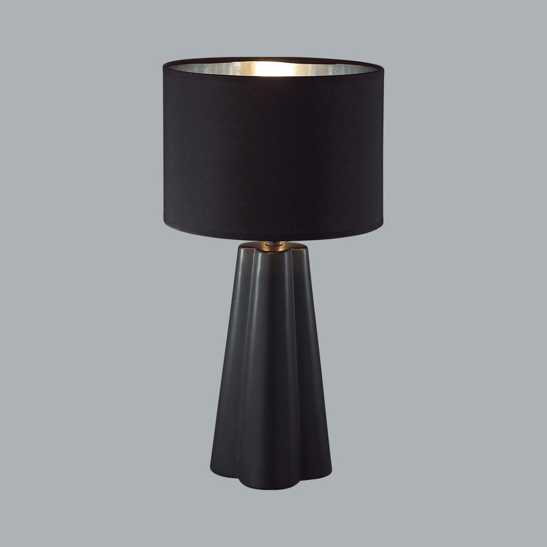 

Настольная лампа Lumion Hinami 8124/1T