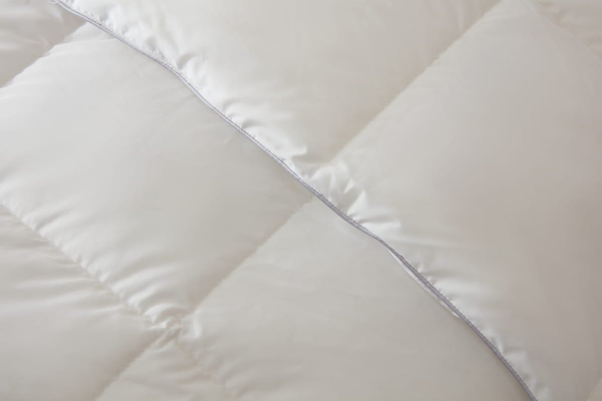 

Одеяло Arya Airloft 8680943225597 (155x215, белый)