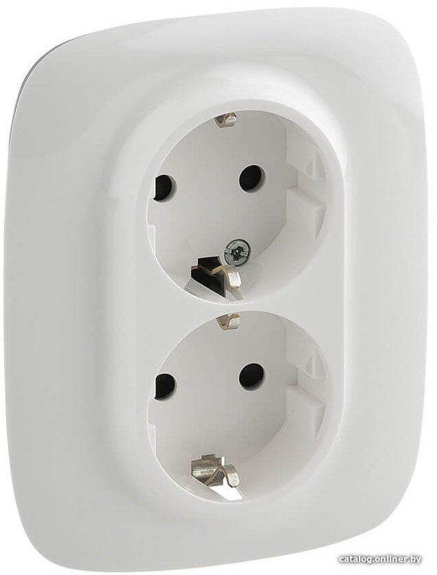 Розетка Legrand Valena Allure 753726 (белый)