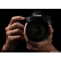 Зеркальный фотоаппарат Canon EOS 5D Mark III Kit 24-105 IS