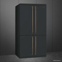 Четырёхдверный холодильник Smeg FQ60CAO5