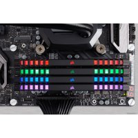 Оперативная память Corsair Vengeance RGB 2x16GB DDR4 PC4-26600 CMR32GX4M2C3333C16