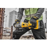 Угловая шлифмашина DeWalt DCG405H2T (с 2-мя АКБ, кейс)