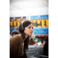 Наушники Jabra Revo