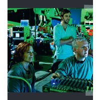 Книга издательства Эксмо. Джеймс Кэмерон. Иллюстрированная биография (Нейтан И.)