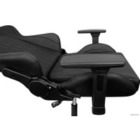 Игровое (геймерское) кресло Knight Armor (черный)