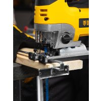 Электролобзик Denzel JS-110