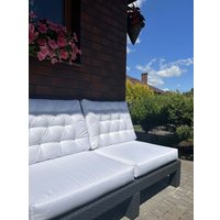 Подушка на сиденье Loon Chariot 60х60 (белый)