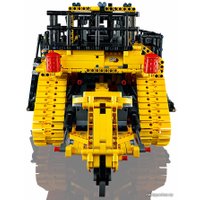 Конструктор LEGO Technic 42131 Бульдозер Cat D11 на пульте управления