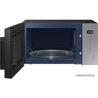 Микроволновая печь Samsung MS30T5018AG/BW