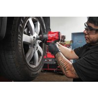 Гайковерт Milwaukee M18 FUEL M18FHIW2F12-502X 4933492783 (с 2-мя АКБ, кейс)