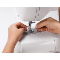 Электронная швейная машина Singer Starlet 6699 в Борисове