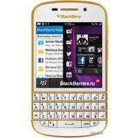 Телефон BlackBerry Q10