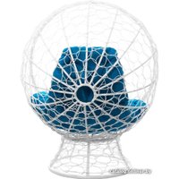 Кресло M-Group Кокос на подставке 11590103 (белый ротанг/голубая подушка)