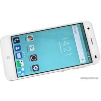 Телефон ZTE Blade S6