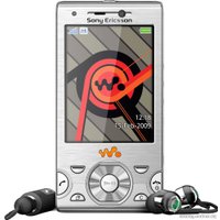 Кнопочный телефон Sony Ericsson W995 Walkman