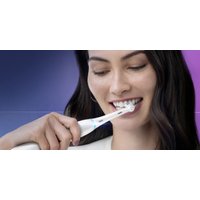 Сменная насадка Oral-B iO Radiant White (4 шт, черный)
