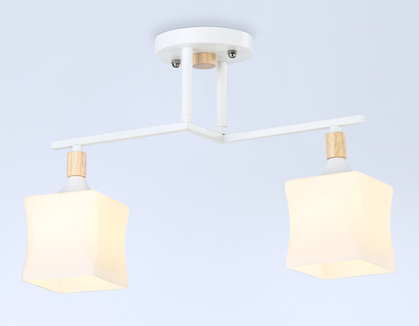 

Люстра средней высоты Ambrella light Traditional TR9484