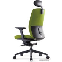Офисное кресло Bestuhl J2G120L (черная крестовина, зеленый)