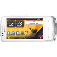 Телефон Nokia 700