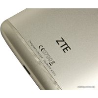 Телефон ZTE Axon Mini Gold