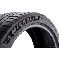 Летние шины Michelin Pilot Sport 4 S 315/30R22 107Y