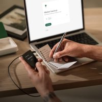 Аппаратный криптокошелек Trezor Safe 3 (черный)