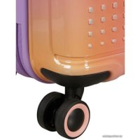 Чемодан-спиннер American Tourister Geopop Rainbow Dream 55 см